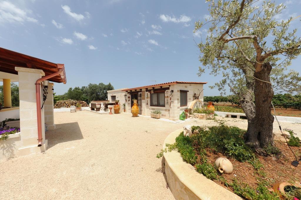 B&B Il Giardino Degli Uliviトッレ・サンタ・サビーナ エクステリア 写真